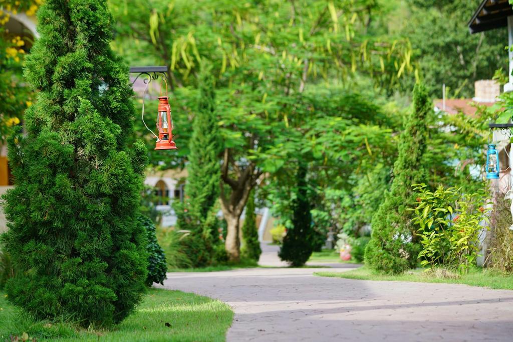 Stamp Hills Suan Phueng
