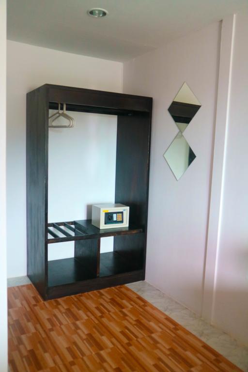 Hill  Lanta Guest house 3*