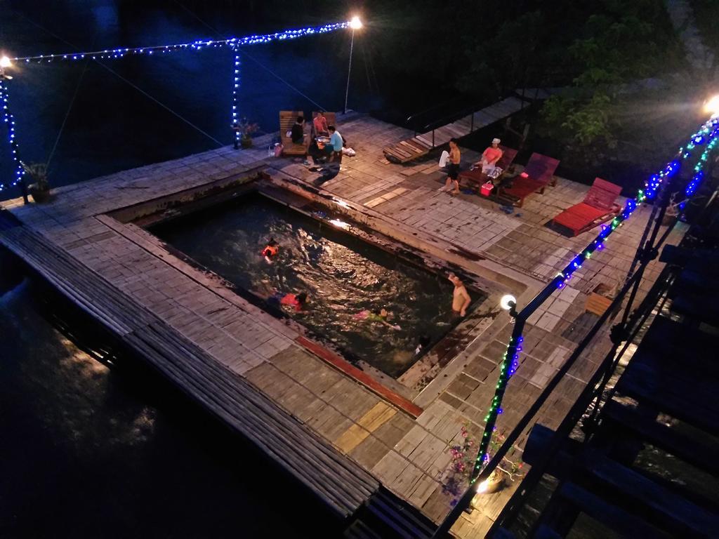 Boutique Raft Resort, River Kwai