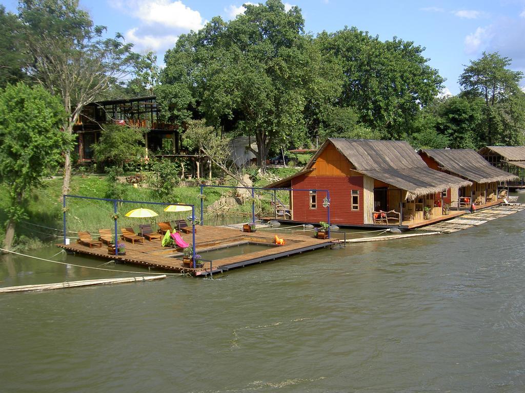 Boutique Raft Resort, River Kwai Resort