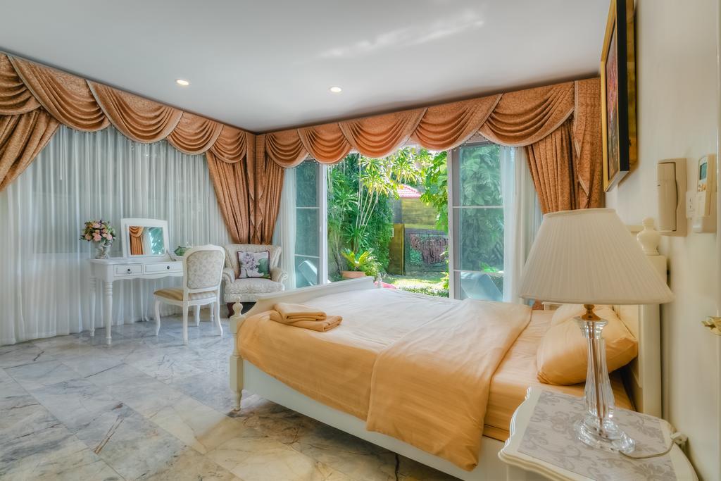 Dolce Vita Villa *