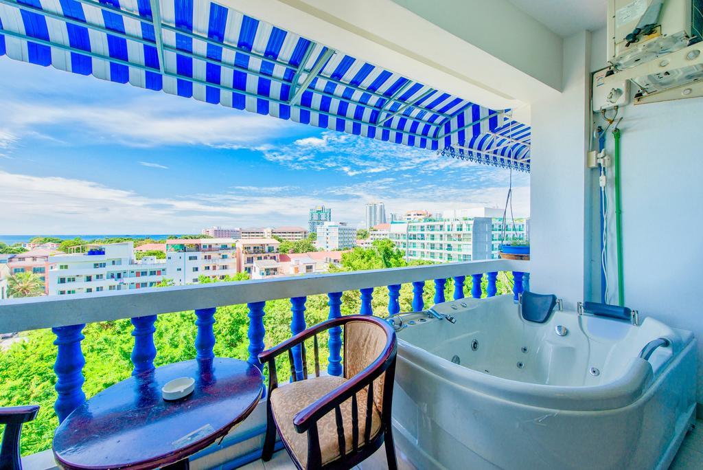 Ruamchok Ocean View * Pattaya