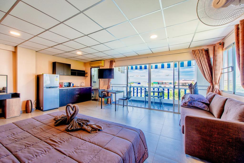 Ruamchok Ocean View Apartment
