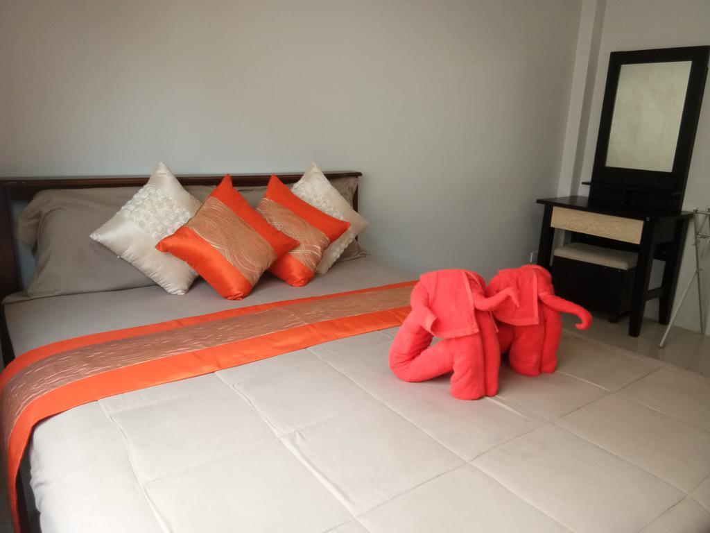 Noppharat & Backpacker Hostel Ao Nang