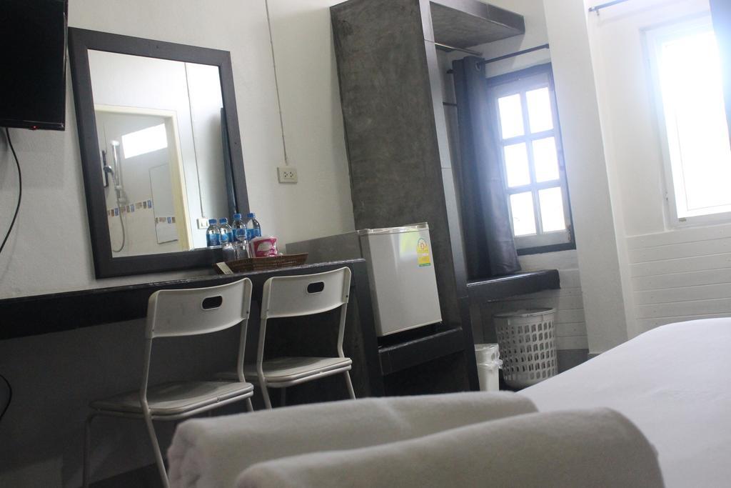 Krabi Nemo House Hostel