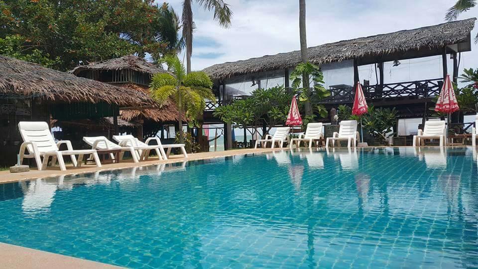 Moonwalk Lanta Resort 3*