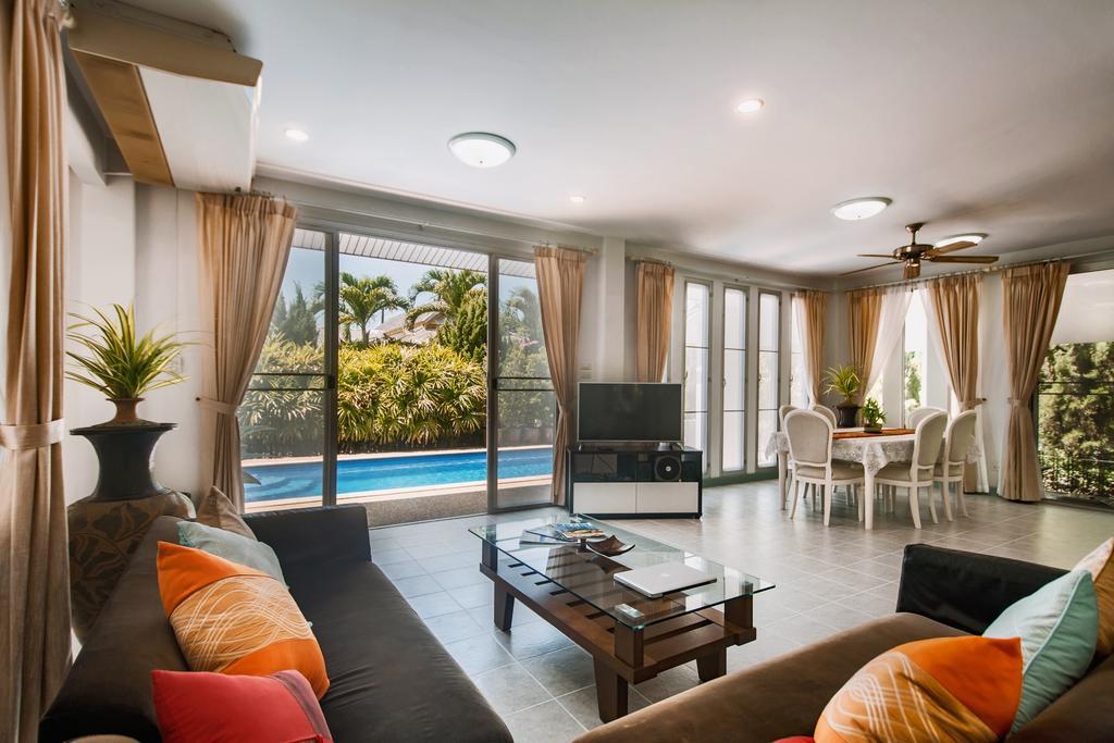 Bann Mountain View Villa *