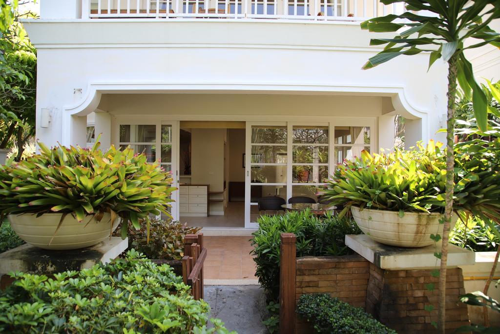 Baan Dhewaran Beachfront *