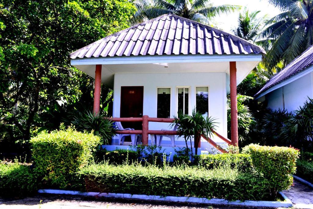 Koh Yao Chukit Dachanan