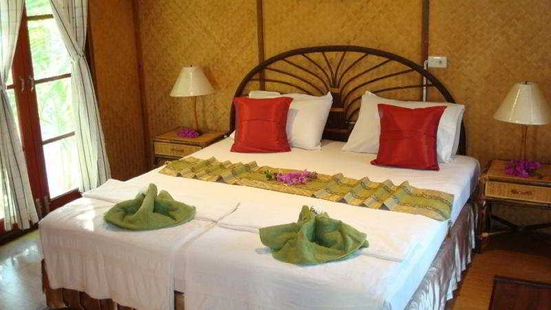 Tropical Garden Lounge 2*