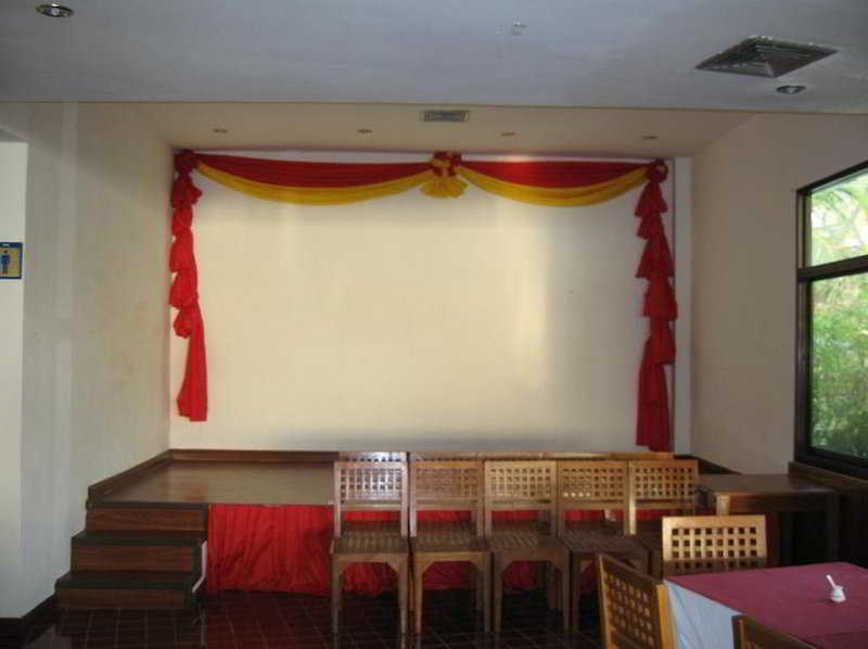 Thai Ayodhya And Resort 3*