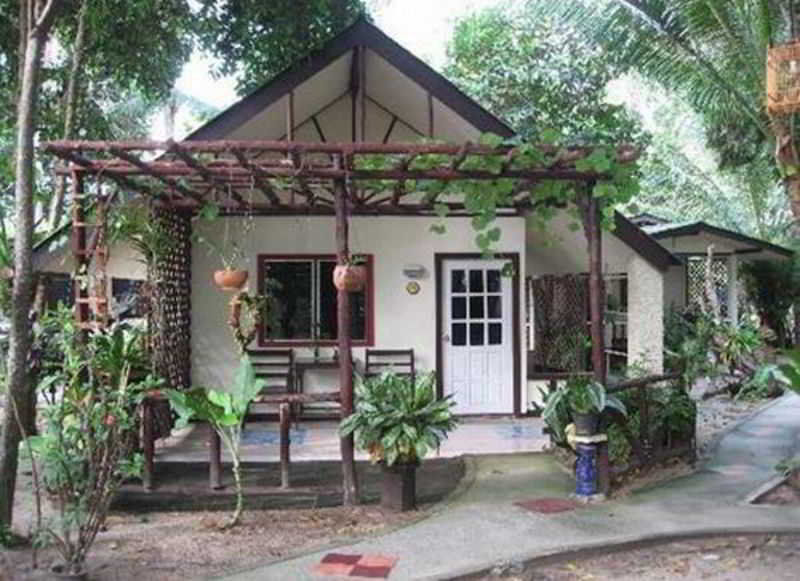 Harry's Mae Nam