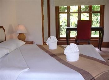 Petchvarin And Resort Kaeng Krachan