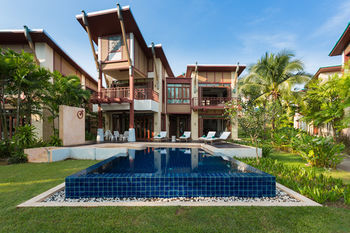 Amatapura Beach 12 Villa *