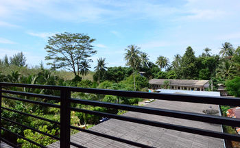 Khaolak Suthawan - Sha Khao Lak