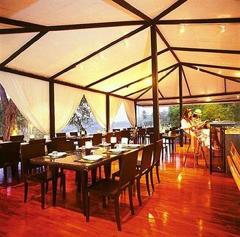 Khao Kheaw Es-ta-te & Safari