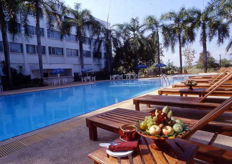 Centara Life Resort 4*