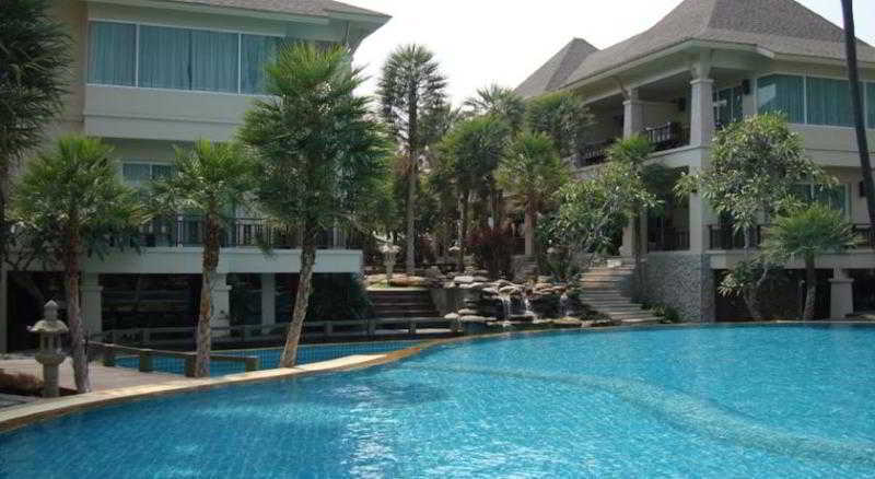 Resort Bann Pantai
