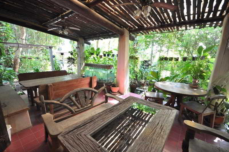 Resort Momchailai Retreat