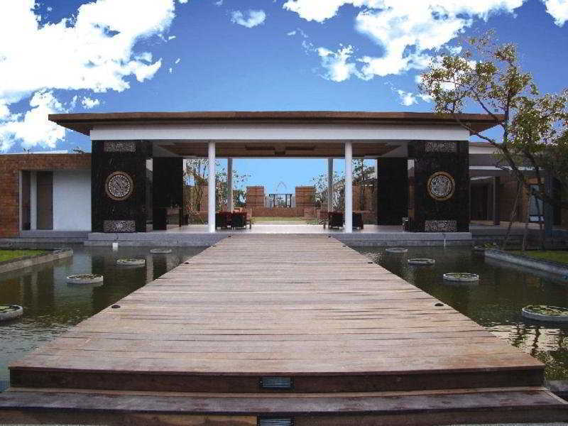Resort Treasure &
