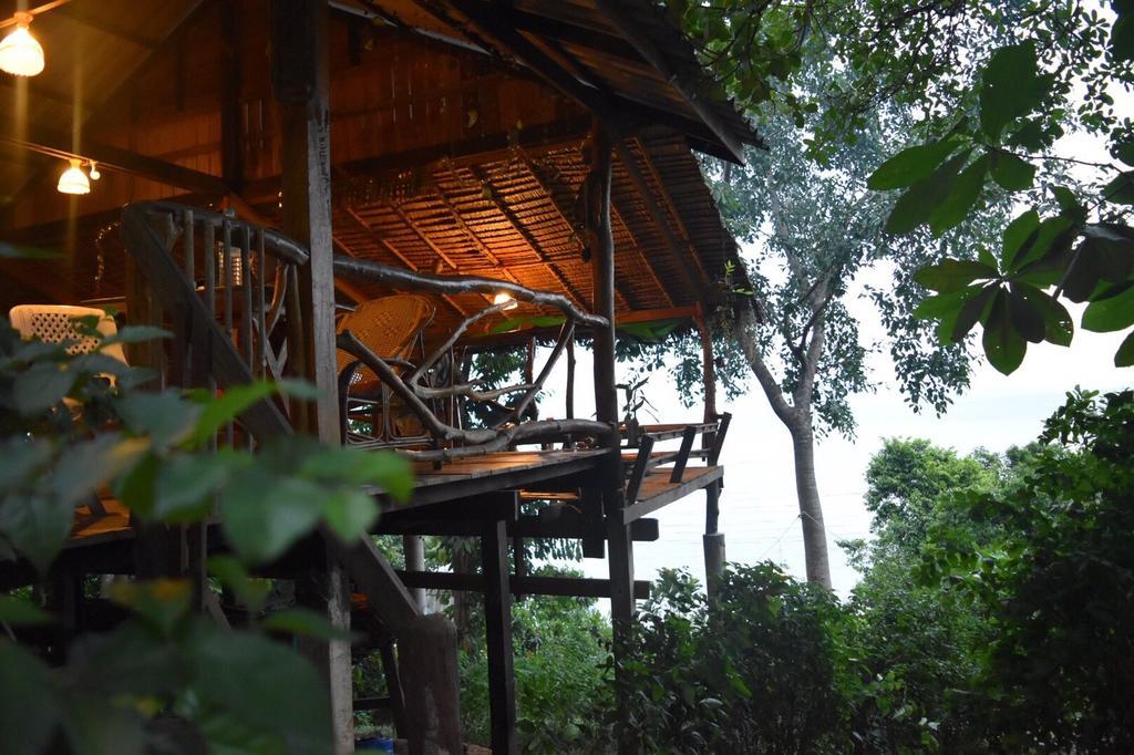 Rattana Guest house 2*