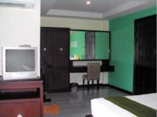 Hotel J
