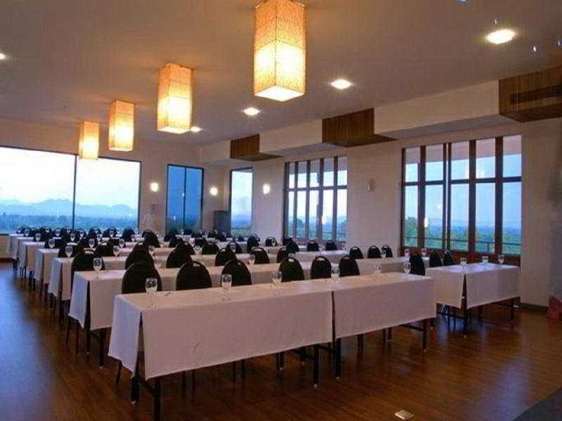 Paradis Hotel Ban Khanong Phra Tai