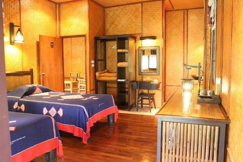 Hmong Hilltribe Lodge
