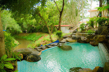 Hotel Chatpetch 2*