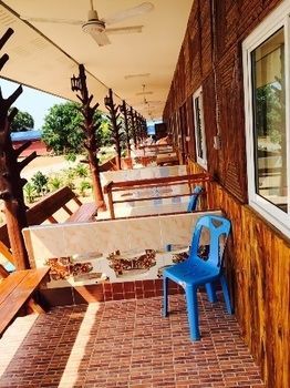 Hotel Hut Chaolao Tha Mai