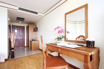 Morakot Twin Chumphon