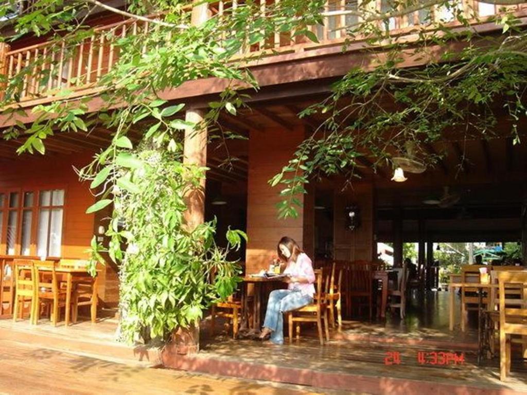Riverhouse-the Teak House 3* Mae Sariang