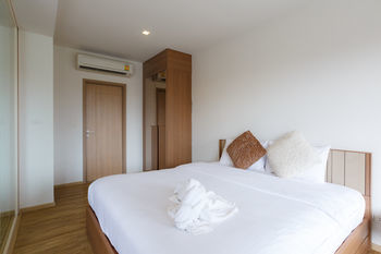 Baan Sanngarm Beachfront