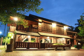 Heuan Parittapa Lanna Baan Tawai Hotel 3*