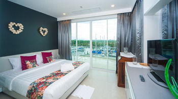 Boat Lagoon 3*