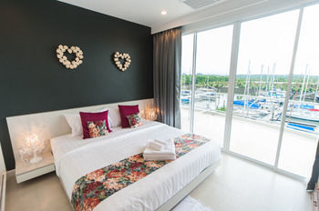 Boat Lagoon Resort
