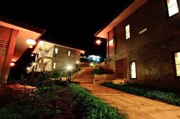 Phumaketawan Hotel