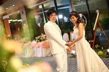 Thumrin Hotel Trang