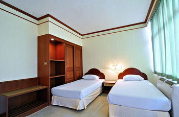 Thavorn Hotel