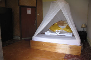Klong Jark Hotel *