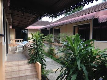 Hotel Oyo 325 Naiyang