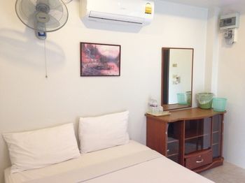 Oyo 325 Naiyang