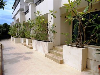 Baan Leelawadee Apartment *