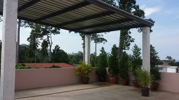 Hostel Sairee Center *