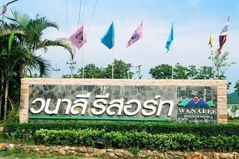 Hotel Khao Yai Wanalee And 3*