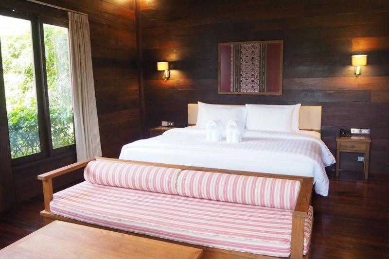 Oyo 75336 Blue & Hotel Koh Chang
