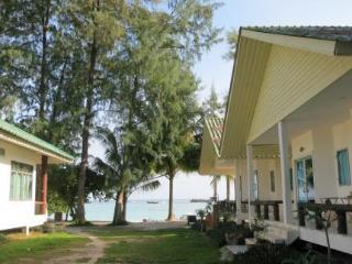 Lipe Resort 3*