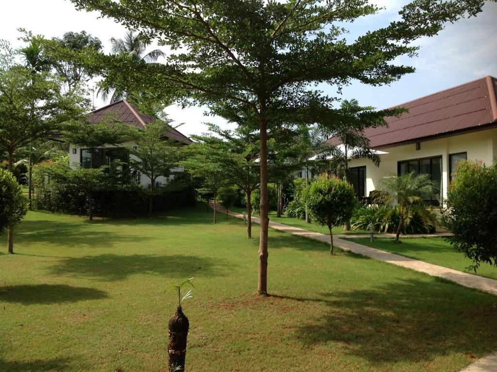 Resort Sea Breeze@koh Mak 3*