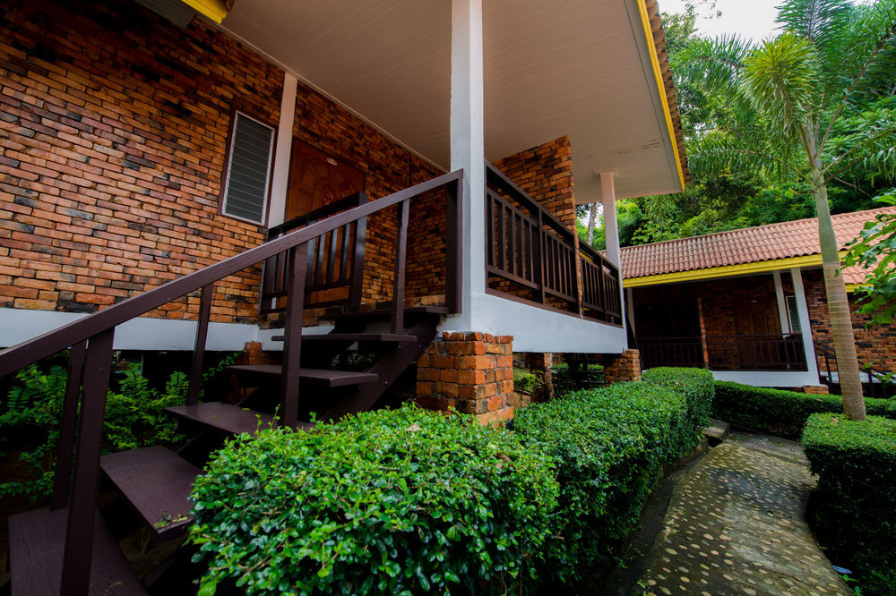 Adang Island Hotel