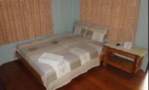 Baan Tai Rom Yen Surat Thani